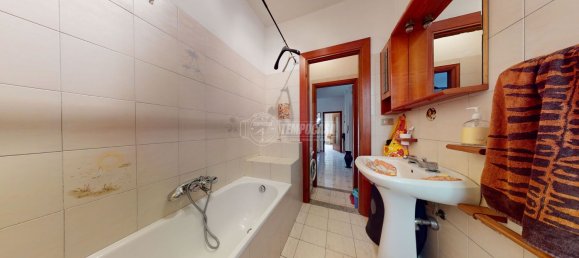 2 rooms Apartment in Turin, Italy No. 70938 5