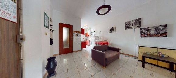 2 rooms Apartment in Turin, Italy No. 70938 12
