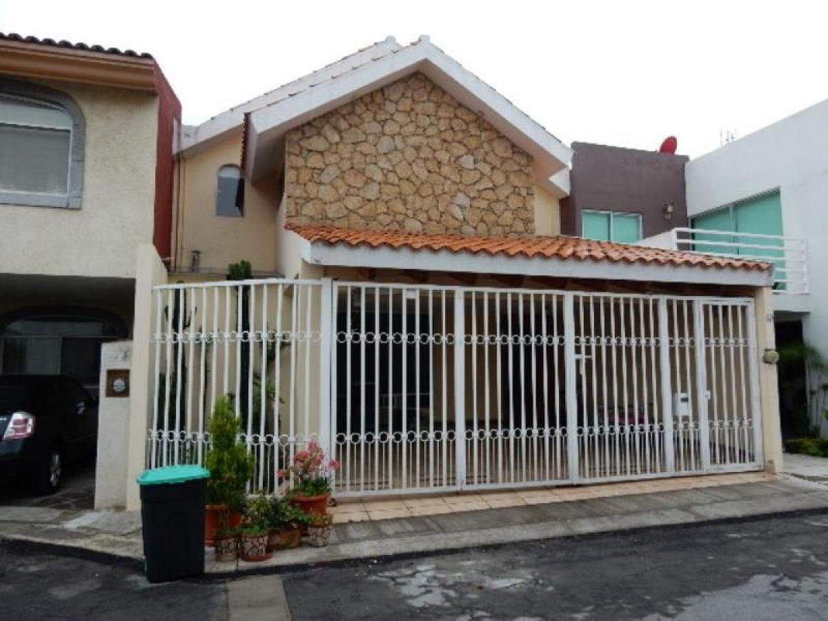 3 bedrooms House in Puebla, Mexico No. 162721