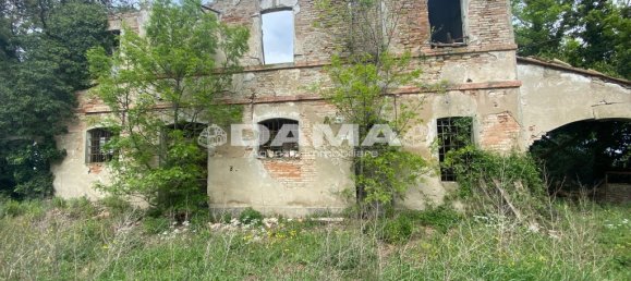 5 غرف نوم منزل في Forlì, Italy رقم 69477 12