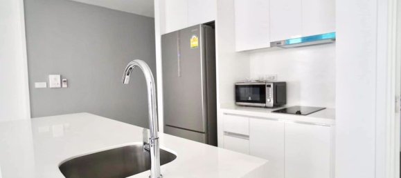 Кондоминиум  с 2 спальнями в Сатхон, Таиланд № 4523 9