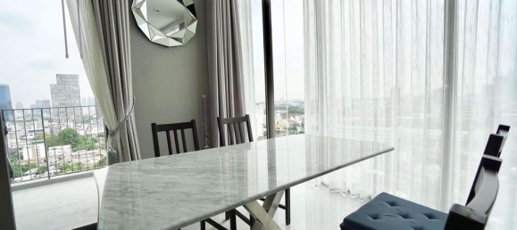 Кондоминиум  с 2 спальнями в Сатхон, Таиланд № 4523 10