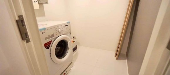 Кондоминиум  с 2 спальнями в Сатхон, Таиланд № 4523 16