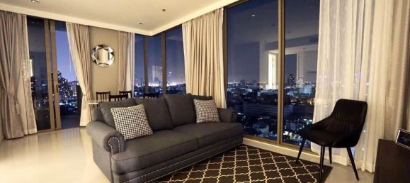 Кондоминиум  с 2 спальнями в Сатхон, Таиланд № 4523 4