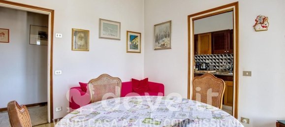 Villa de 10 dormitorios en Cittiglio, Italy No. 329692 15