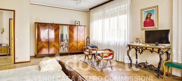 Villa de 10 dormitorios en Cittiglio, Italy No. 329692 45