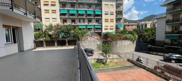 Apartamento de 3 dormitorios en Genoa, Italy No. 263338 4