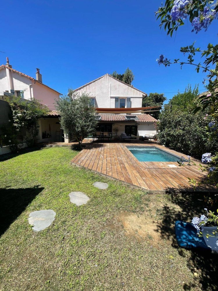 Дом с 3 спальнями в Марсель, Франция № 334284