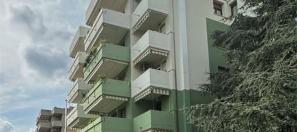 4غرفة شقة في Cesano Maderno, Italy رقم 6421 3