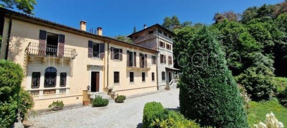 5 rooms Building in Como, Italy No. 266841 3