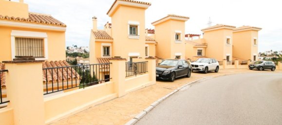 3 bedrooms Townhouse in Mijas, Spain No. 134826 3
