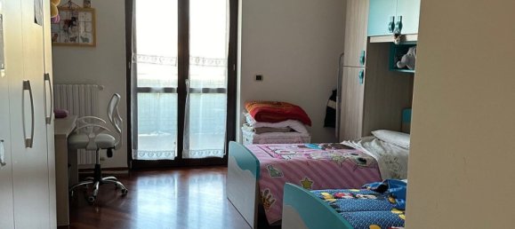 7 rooms Apartment in Trani, Italy No. 256947 8