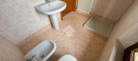 5-Zimmer Büro in Massa Lombarda, Italy, Nr. 22045 43