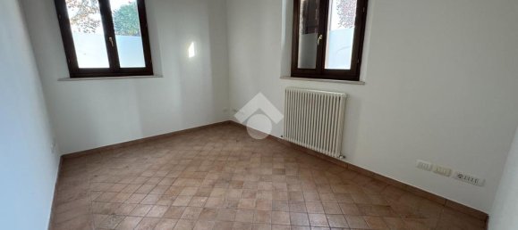5-Zimmer Büro in Massa Lombarda, Italy, Nr. 22045 19