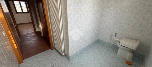 5-Zimmer Büro in Massa Lombarda, Italy, Nr. 22045 27