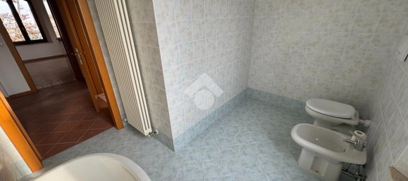 5-Zimmer Büro in Massa Lombarda, Italy, Nr. 22045 46