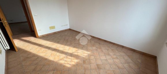 5-Zimmer Büro in Massa Lombarda, Italy, Nr. 22045 41