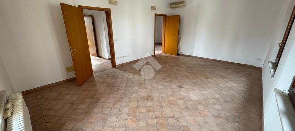 5-Zimmer Büro in Massa Lombarda, Italy, Nr. 22045 35