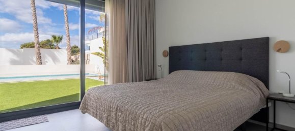 4 غرف نوم فيلا في San Fulgencio, Spain رقم 184790 9