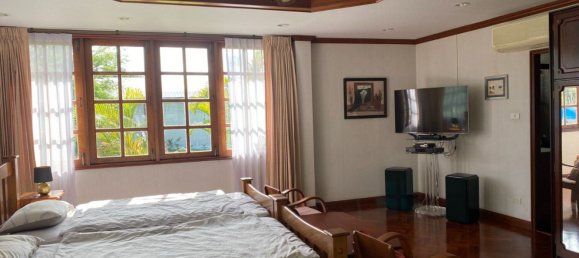 4 bedrooms Villa in Chalong, Thailand No. 11023 8