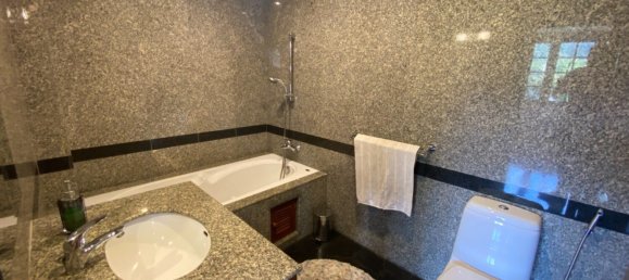 4 bedrooms Villa in Chalong, Thailand No. 11023 6