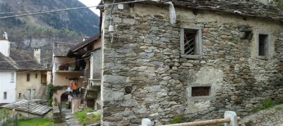 3 Schlafzimmer Haus in Varzo, Italy, Nr. 178597 4