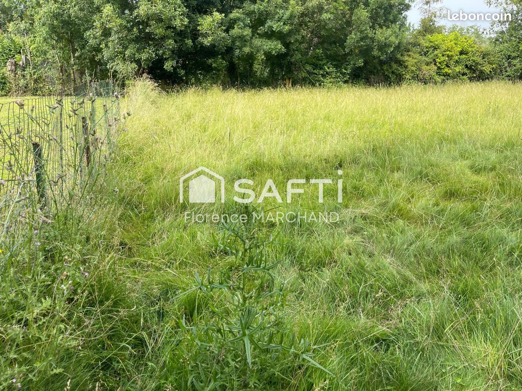 758m² Land in Bessines, France No. 261101