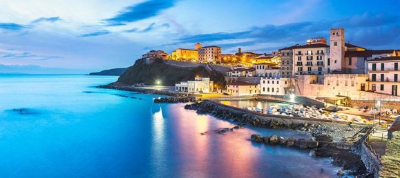 3-salle Appartement à Piombino, Italy No. 297050 12