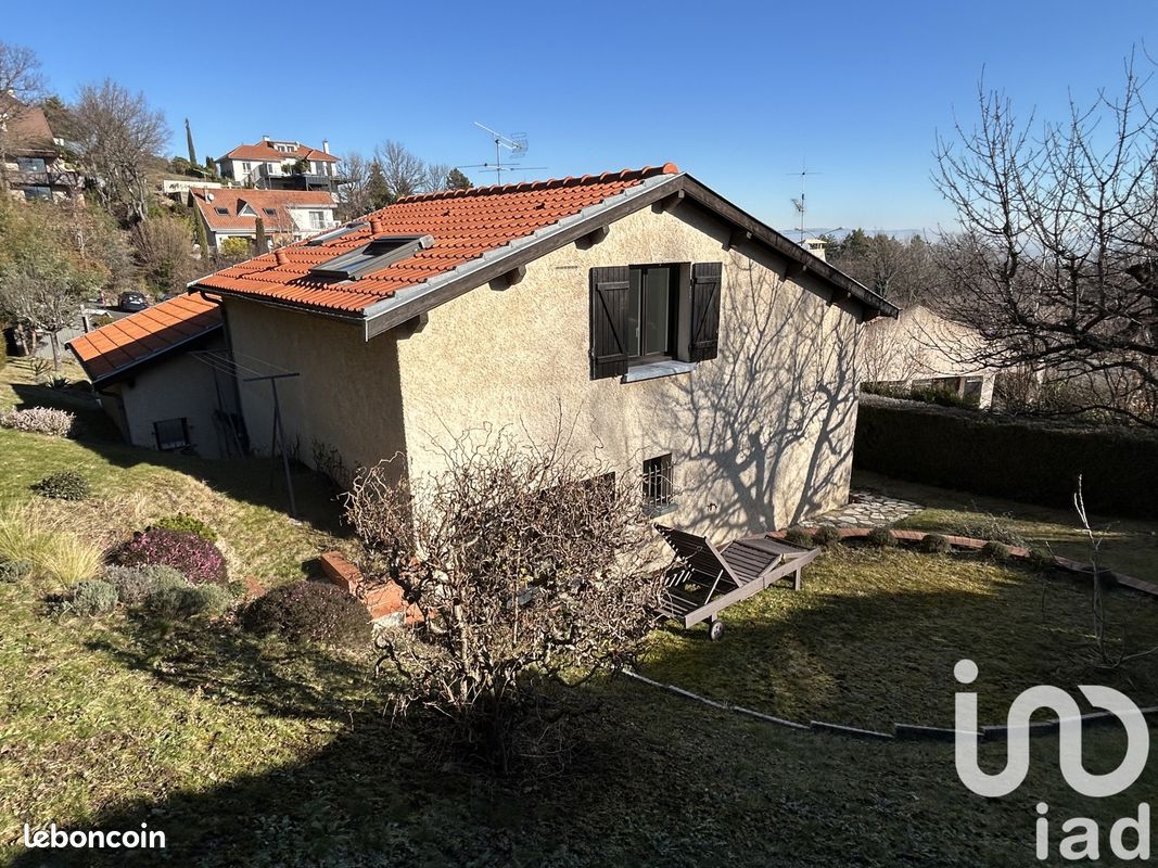 6غرفة منزل في Ceyrat, France رقم 201745