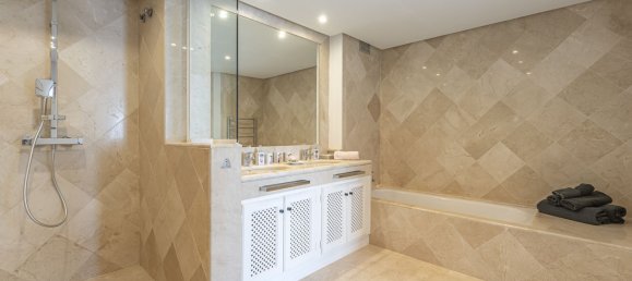 Квартира с 4 спальнями в Марбелья, Испания № 150137 27