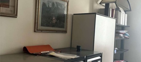 7-salle Appartement à Livorno, Italy No. 103465 7