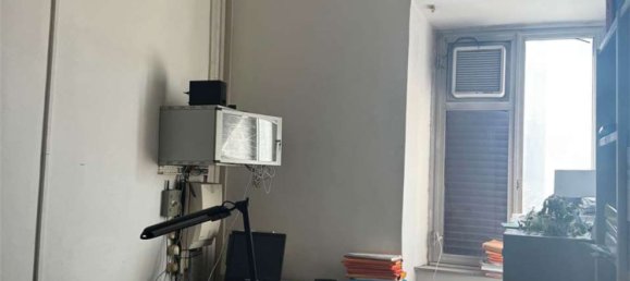 7-salle Appartement à Livorno, Italy No. 103465 9