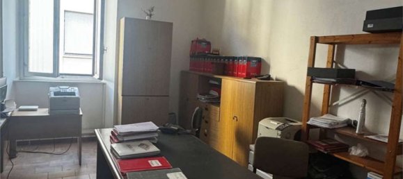 7-salle Appartement à Livorno, Italy No. 103465 4