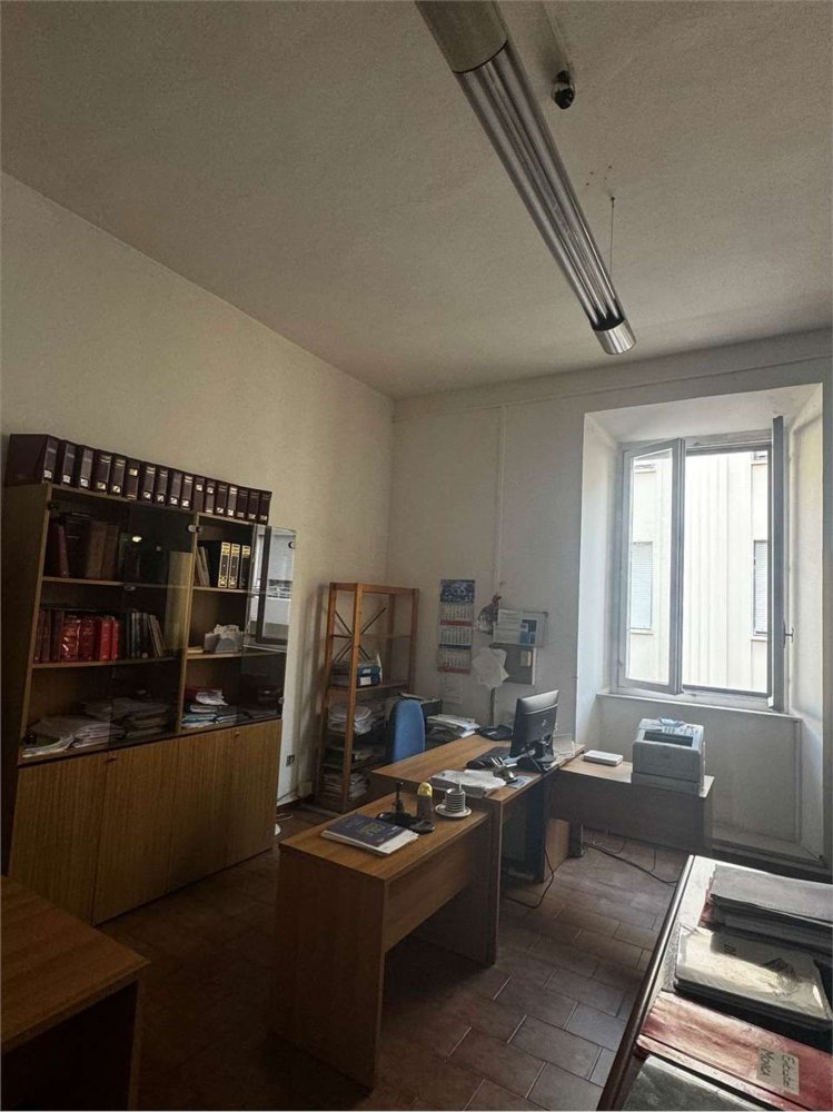 7-salle Appartement à Livorno, Italy No. 103465