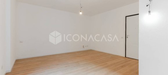 1 chambre Appartement à Milan, Italy No. 381123 6
