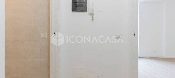 1 chambre Appartement à Milan, Italy No. 381123 11