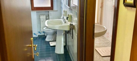 3 bedrooms Apartment in Siena, Italy No. 358810 6