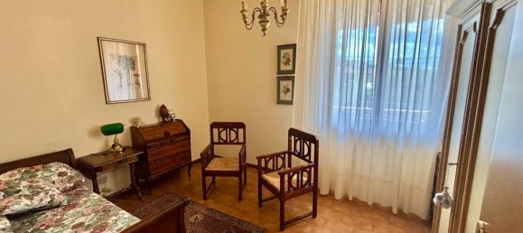 3 bedrooms Apartment in Siena, Italy No. 358810 10
