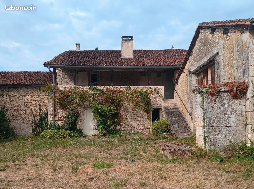 3 chambres Maison à Verteillac, France No. 337806
