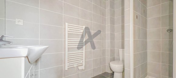 2 Schlafzimmer Doppelhaus in Bessenay, France, Nr. 204552 6