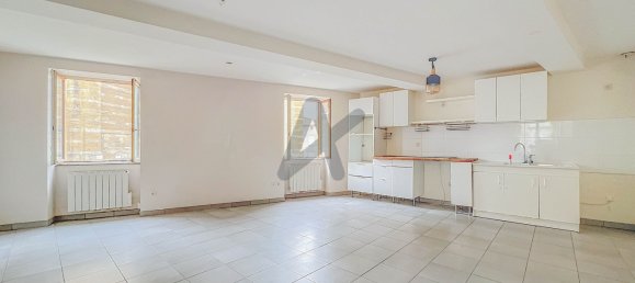 2 Schlafzimmer Doppelhaus in Bessenay, France, Nr. 204552 2