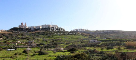 Квартира с 2 спальнями в Меллиха, Мальта № 2136 2