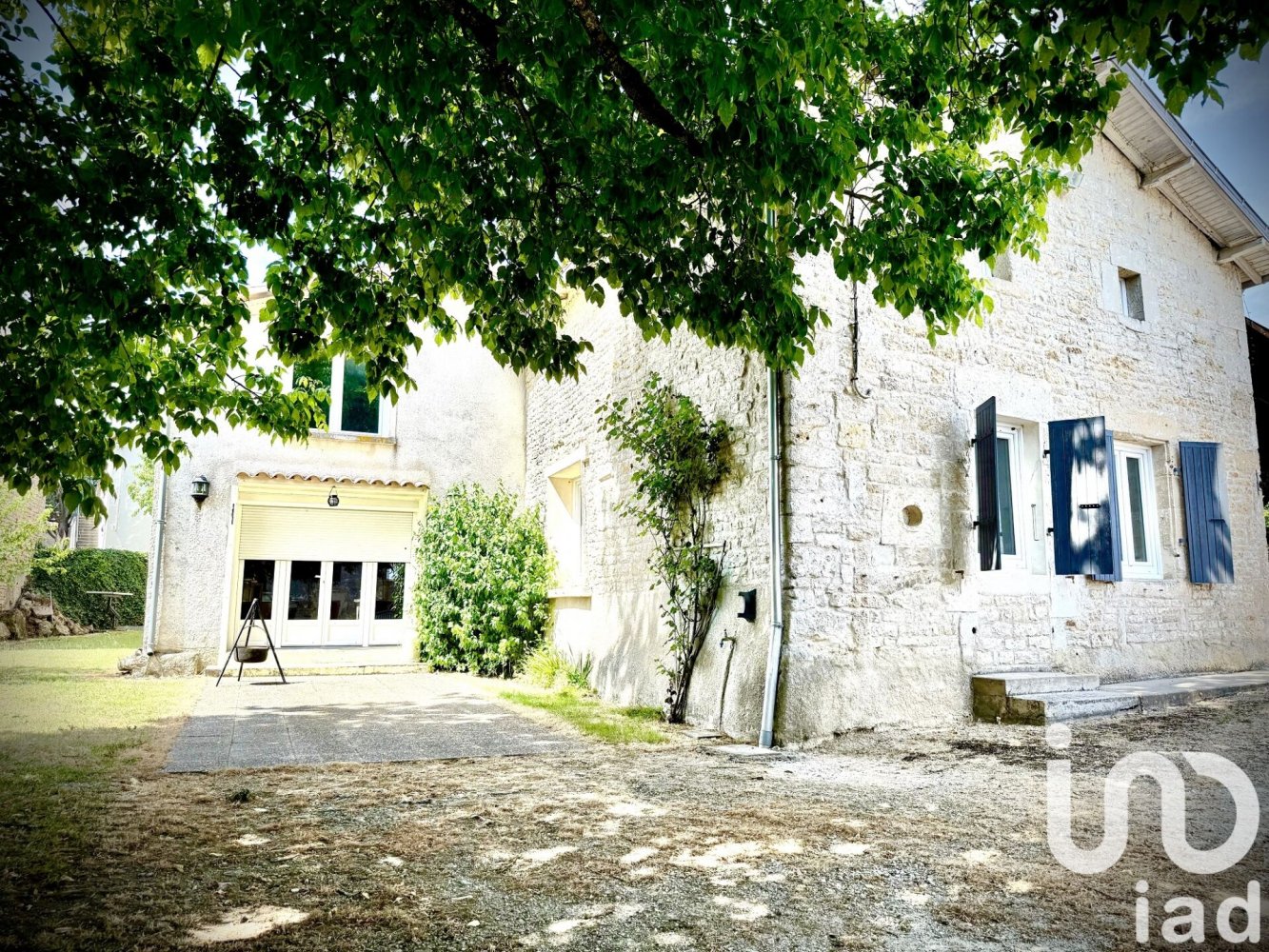 2 chambres Maison à Chef-Boutonne, France No. 321017