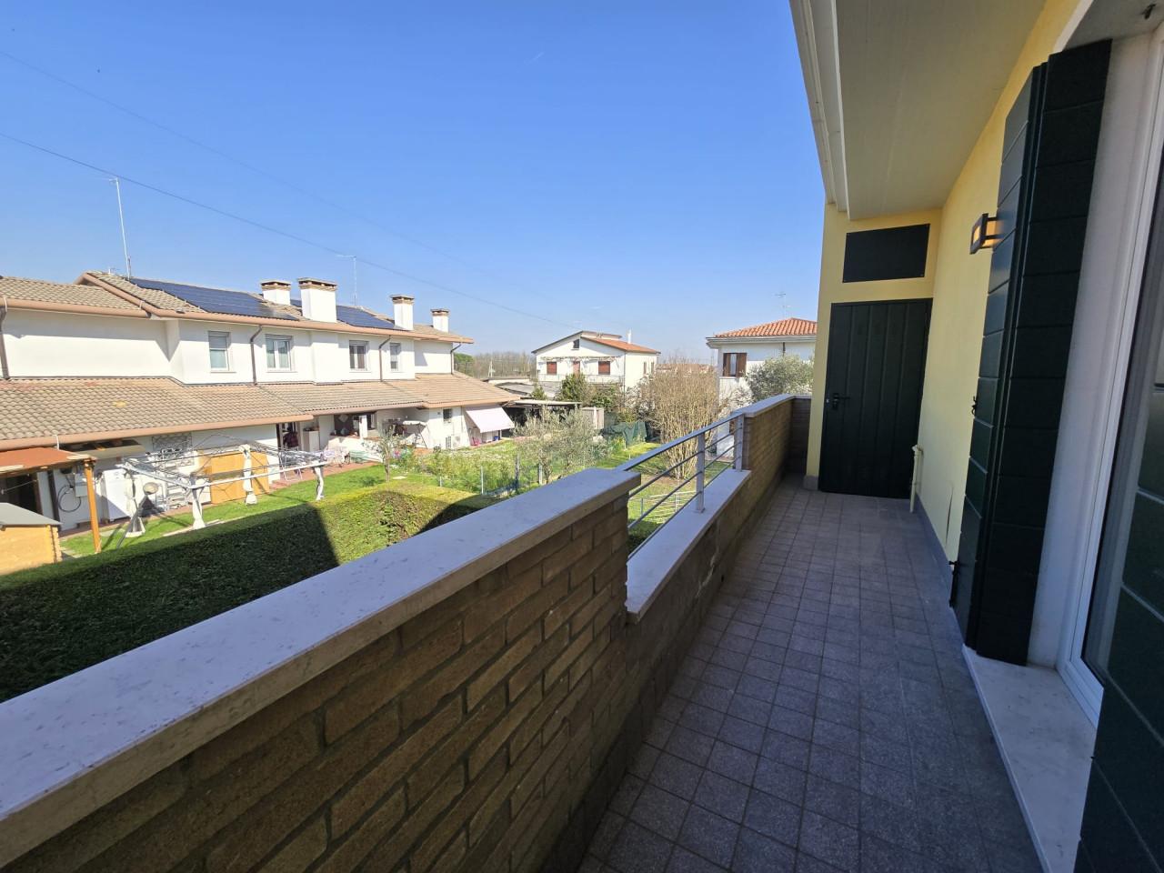 3-Zimmer Doppelhaus in Venice, Italy, Nr. 175442