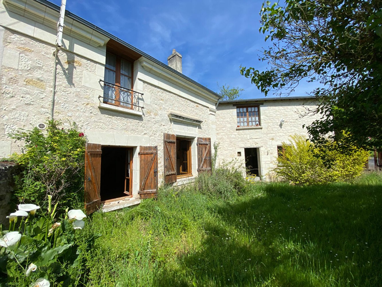Casa de 3 dormitorios en Chinon, France No. 252991