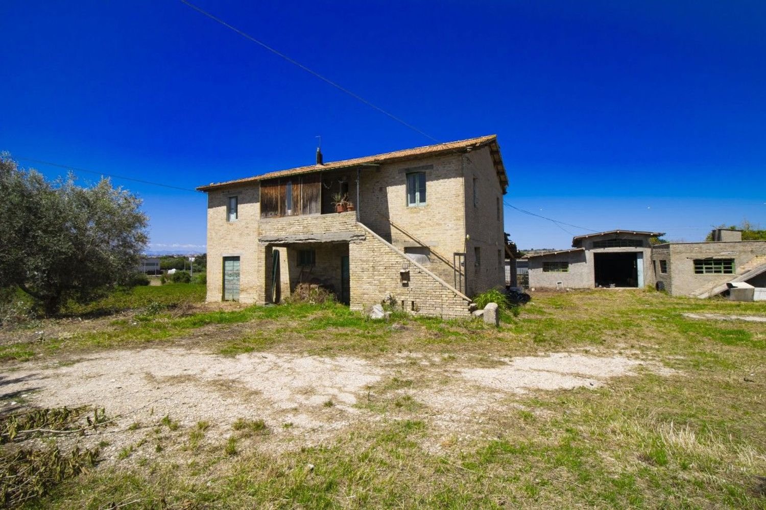 4 bedrooms House in Alba Adriatica, Italy No. 315497