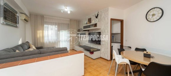 3 rooms Apartment in Perugia, Italy No. 258928 4