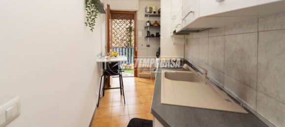 3 rooms Apartment in Perugia, Italy No. 258928 2