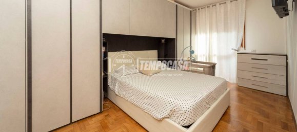 3 rooms Apartment in Perugia, Italy No. 258928 10