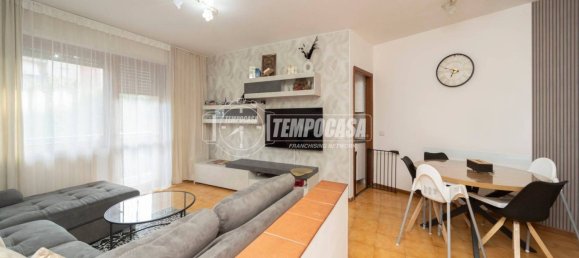 3 rooms Apartment in Perugia, Italy No. 258928 8